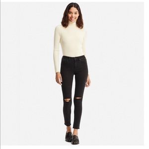 Uniqlo ultra stretch black jeans.